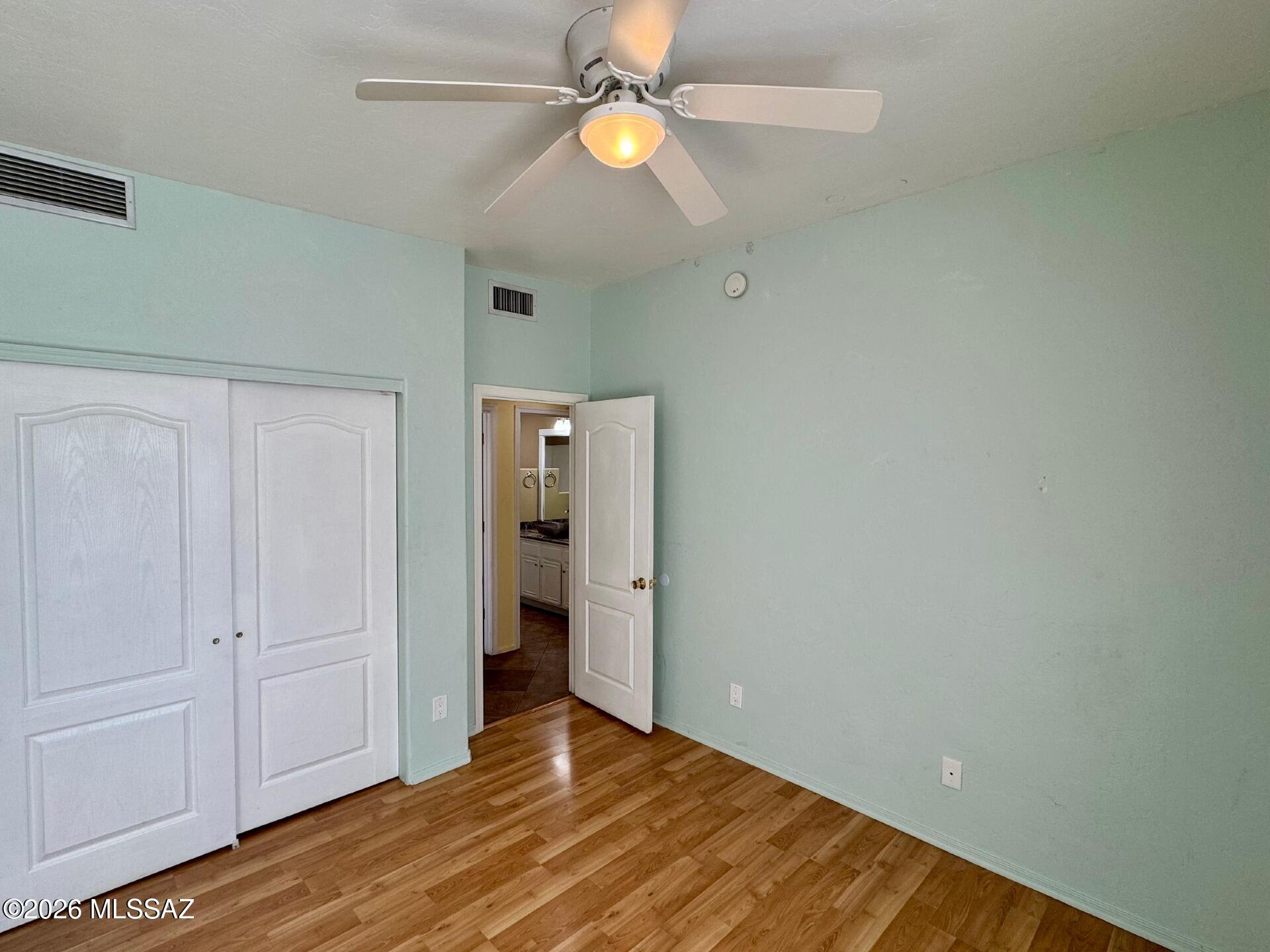Rancho Esperero (1-343) - Residential Lease
