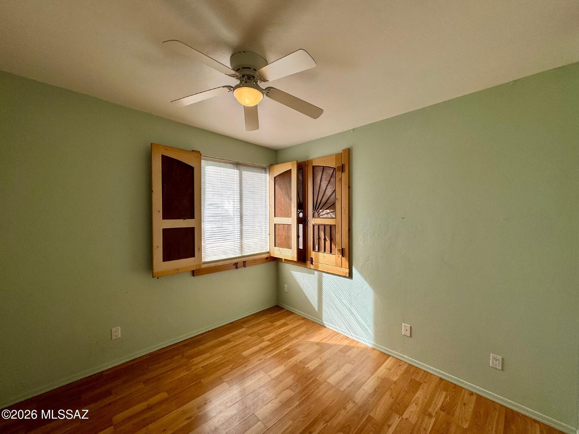 Rancho Esperero (1-343) - Residential Lease