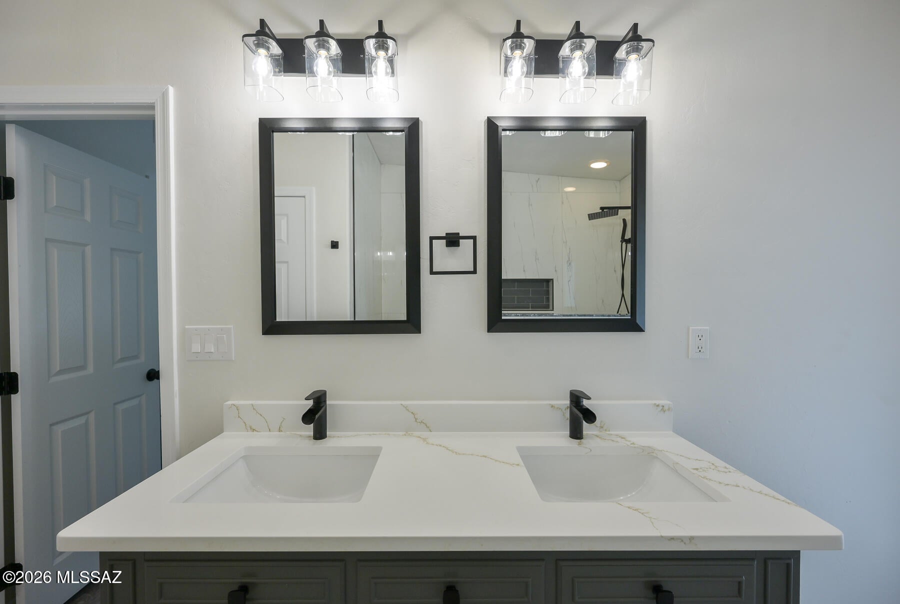 Bear Canyon Hills - Residential