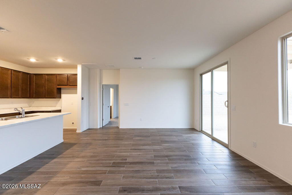 Entrada Del Pueblo - Residential