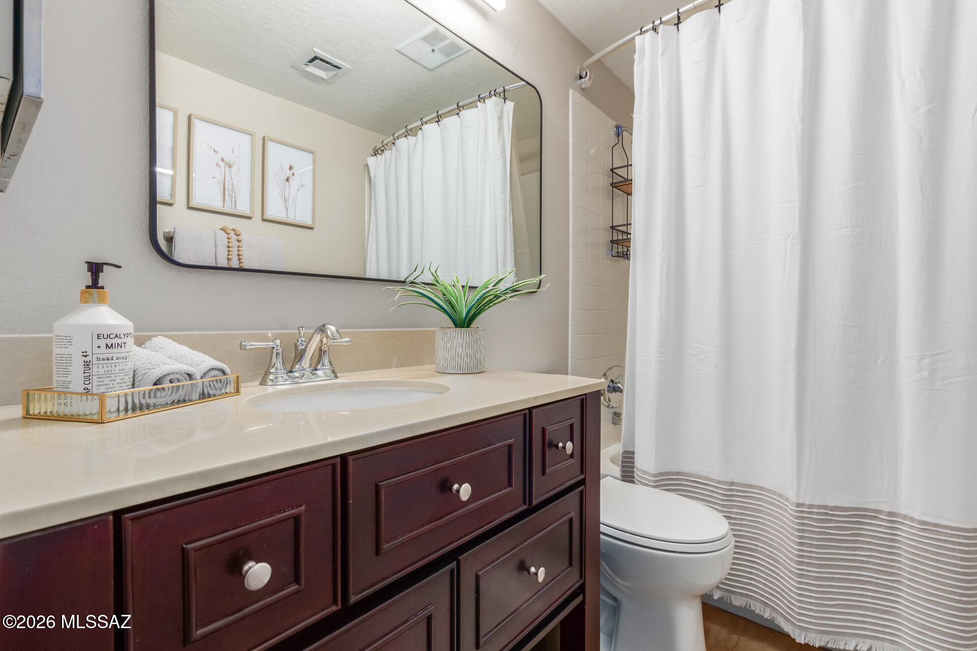 River Grove Condos. - Residential Lease