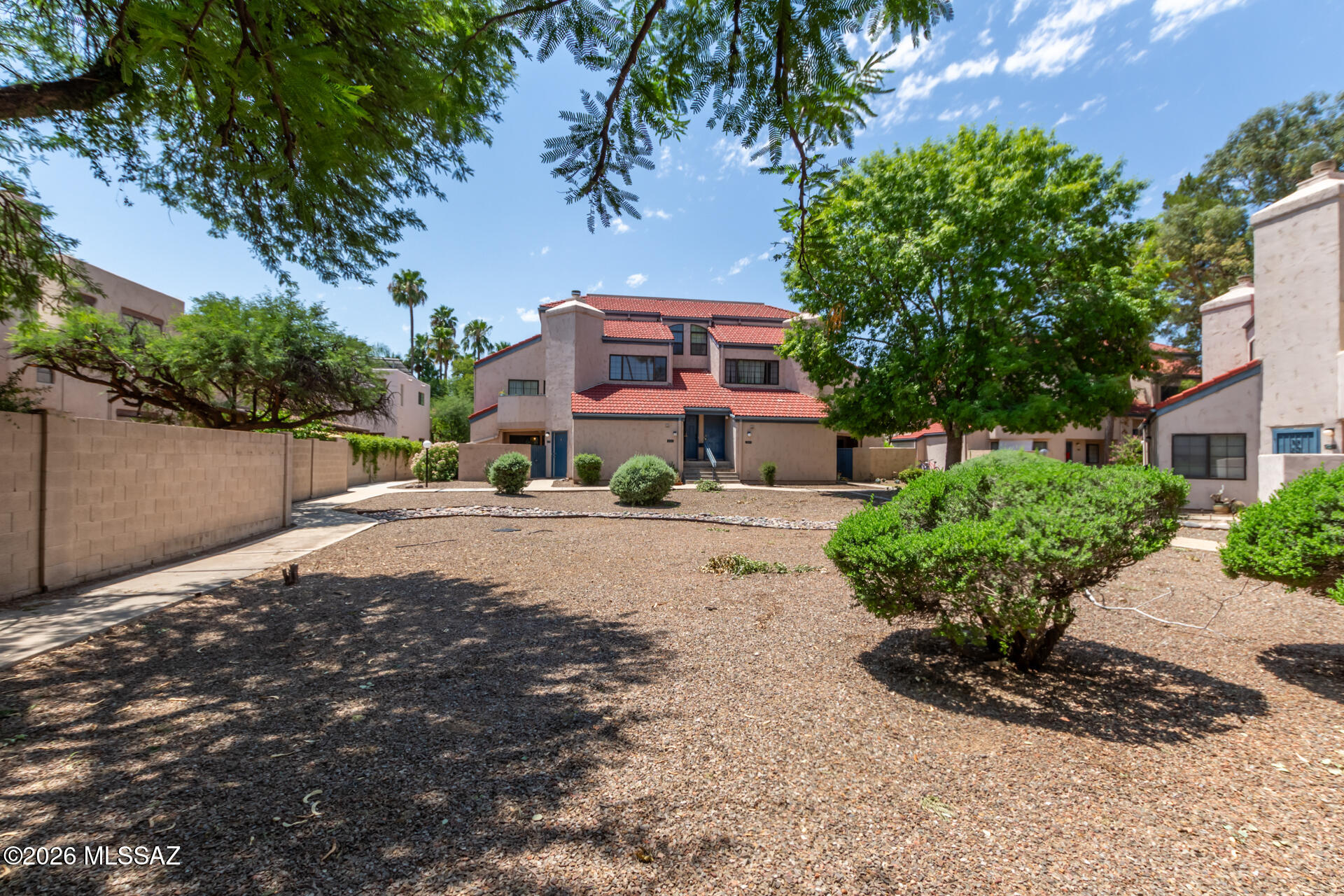 River Grove Condos. - Residential Lease