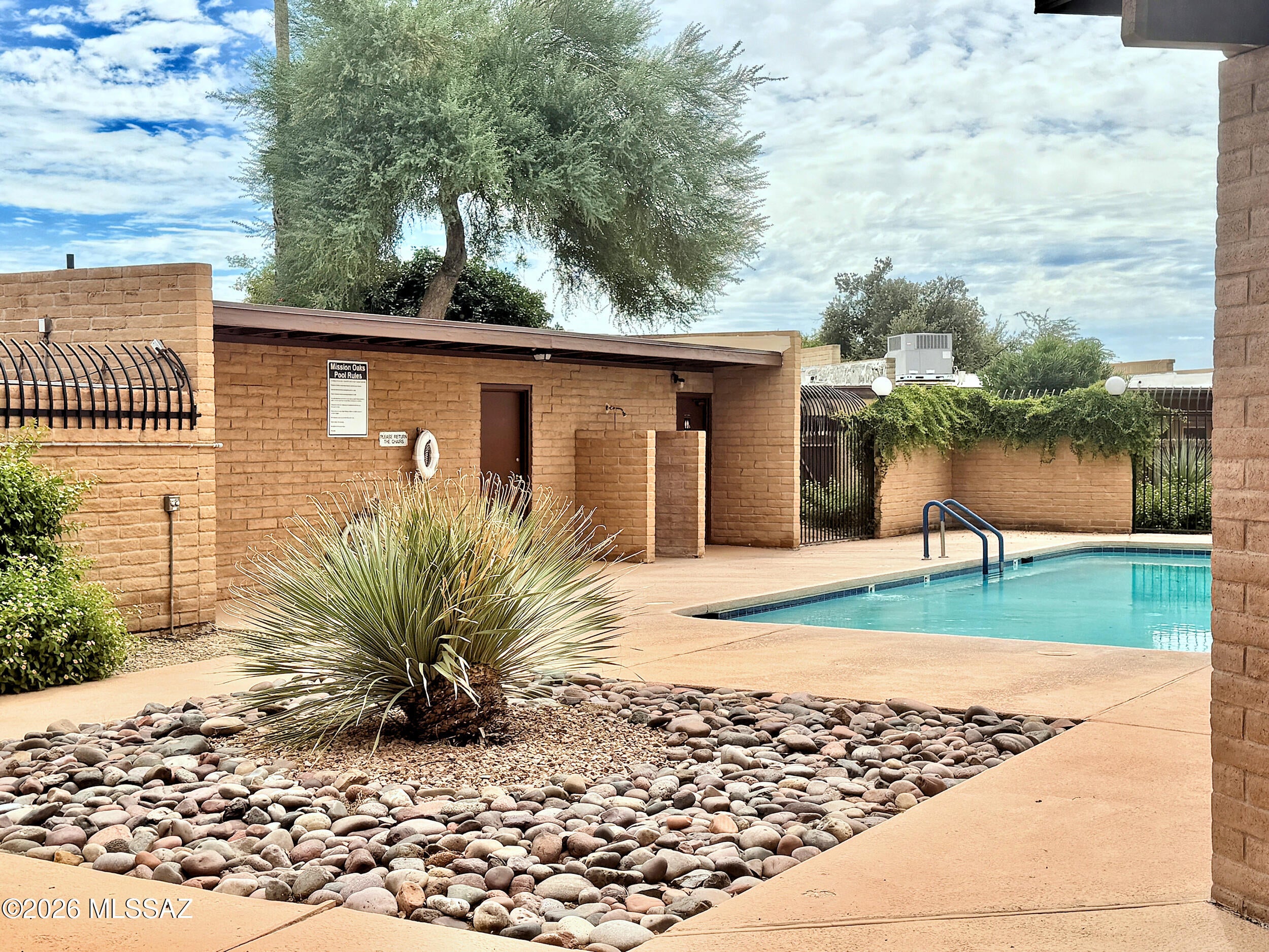 Mission Oaks (1-90) - Residential
