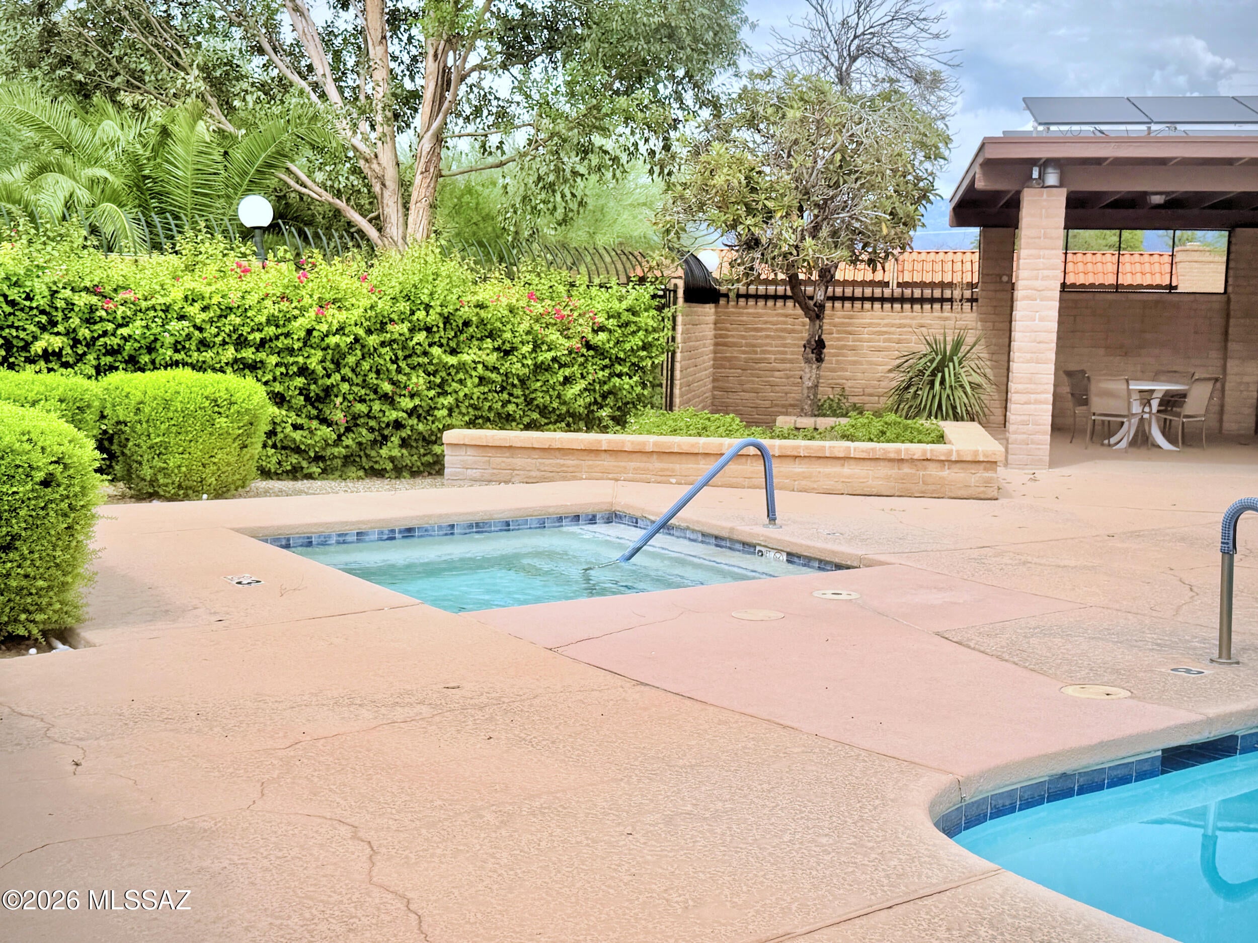 Mission Oaks (1-90) - Residential