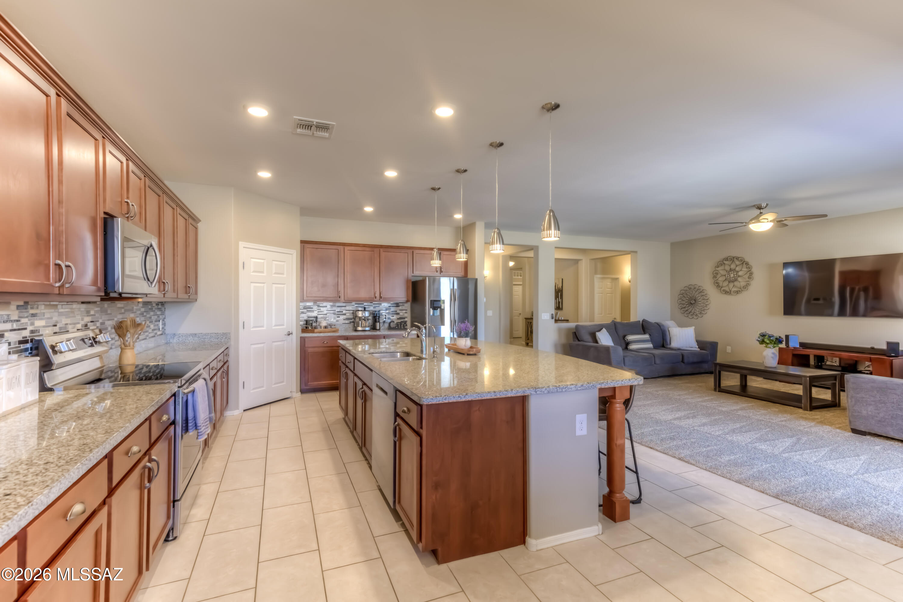 Saguaro Bloom Block 3 - Residential Lease