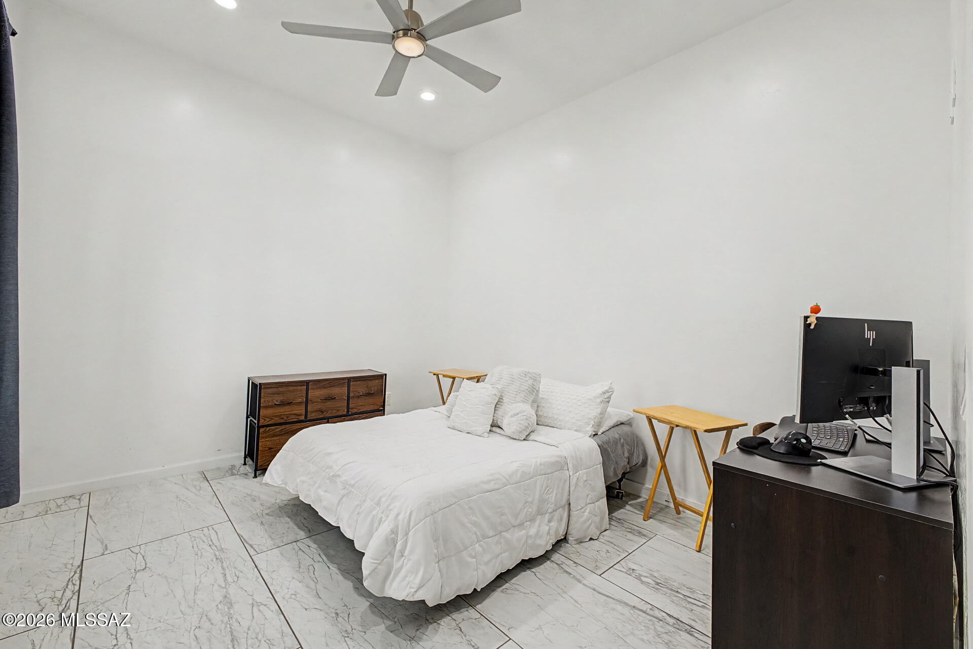 Paradise Estates (1-22) - Residential