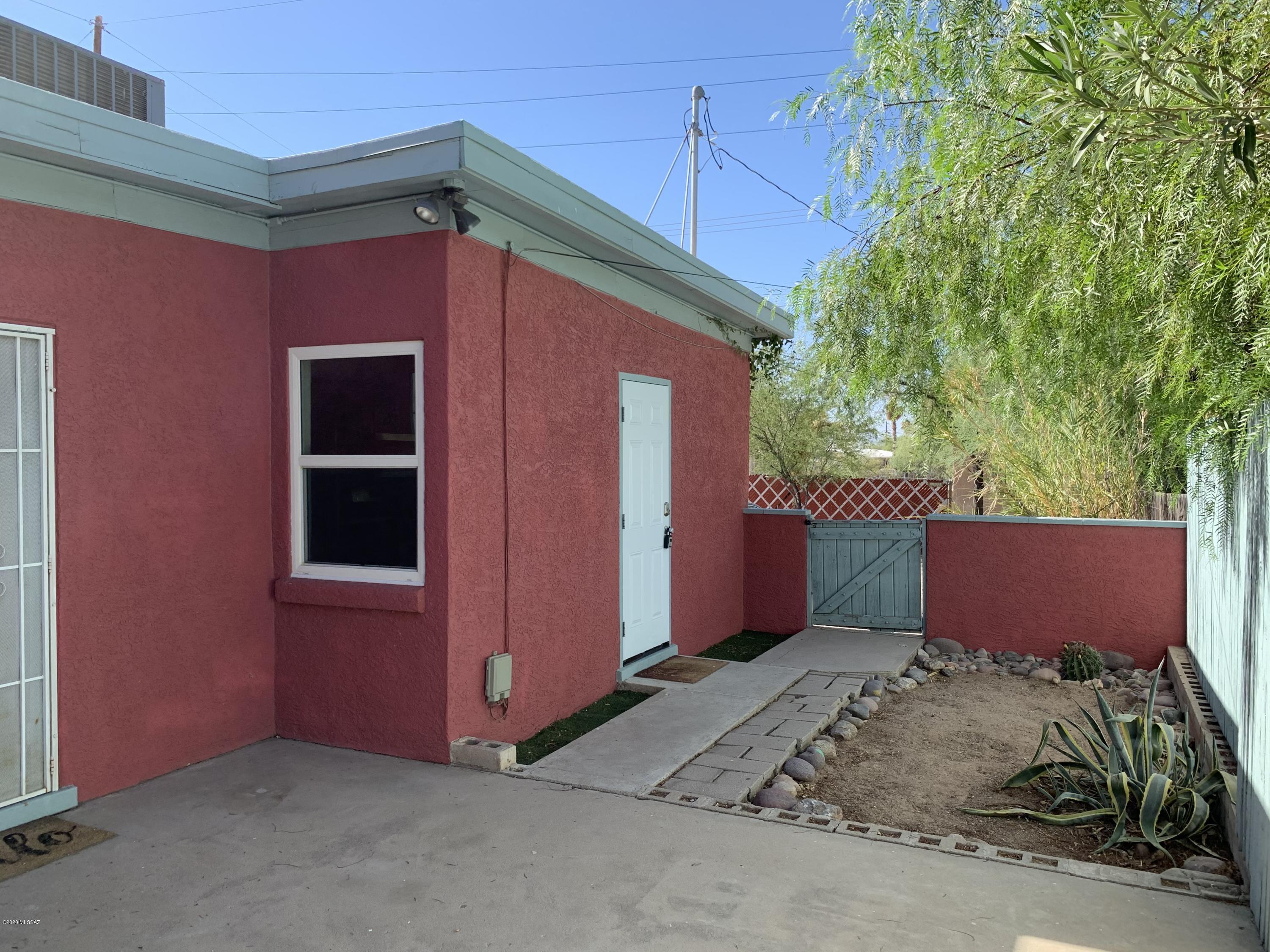 ADORABLE 2 bedroom 1 bath home, featuring tile through out. Open kitchen with stainless steel appliances and plenty of cabinet space. Bathroom features a shower/tub combo, granite tile counter tops and linen shelving. Gated patio/courtyard space, parking in front of unit, and a washer and dryer! Tenant occupied until 3/31/26