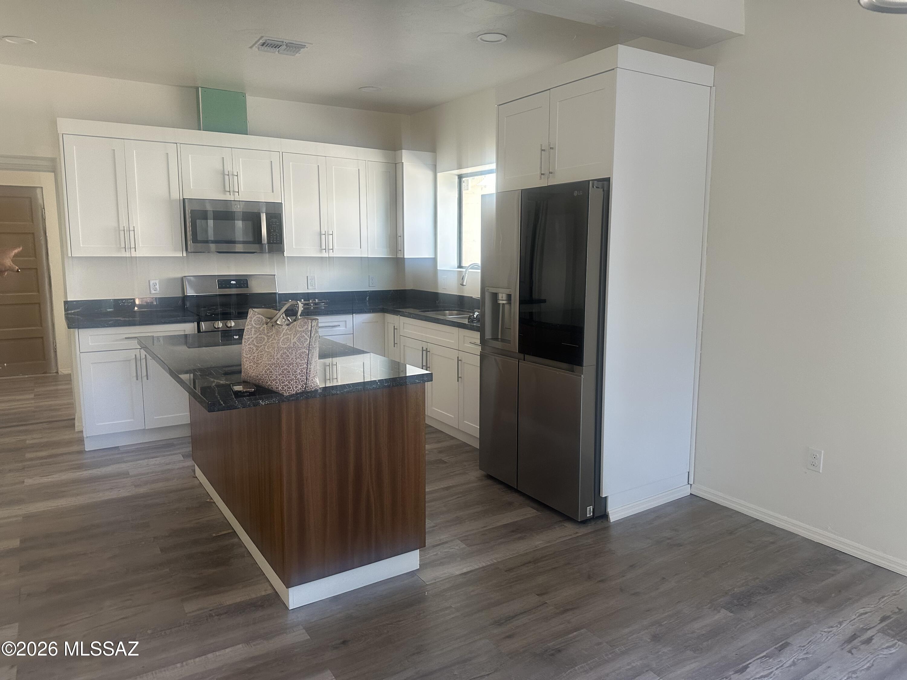 Ellis Ranch Tract - Residential