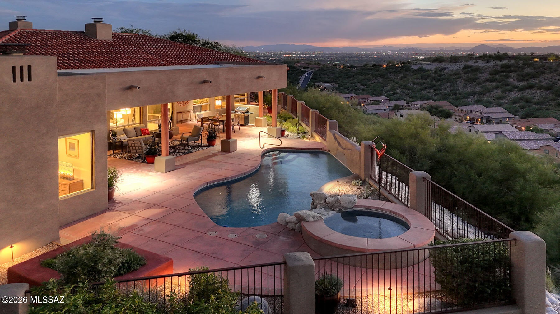 Sabino Mountain (1-290) - Residential