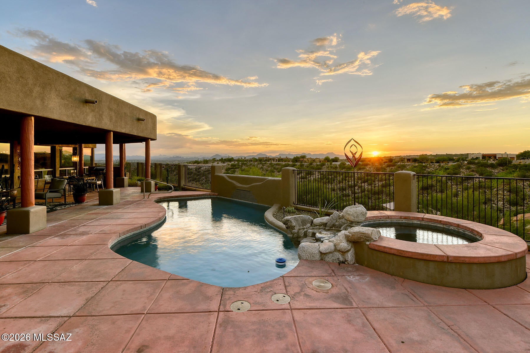 Sabino Mountain (1-290) - Residential