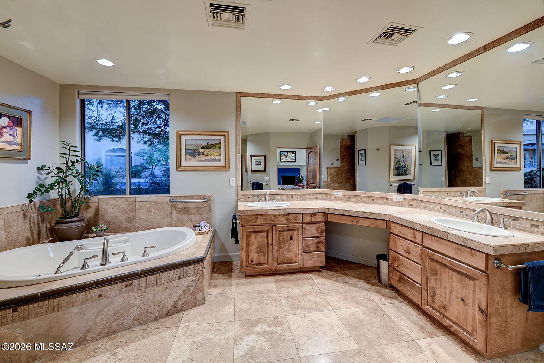 Sabino Mountain (1-290) - Residential