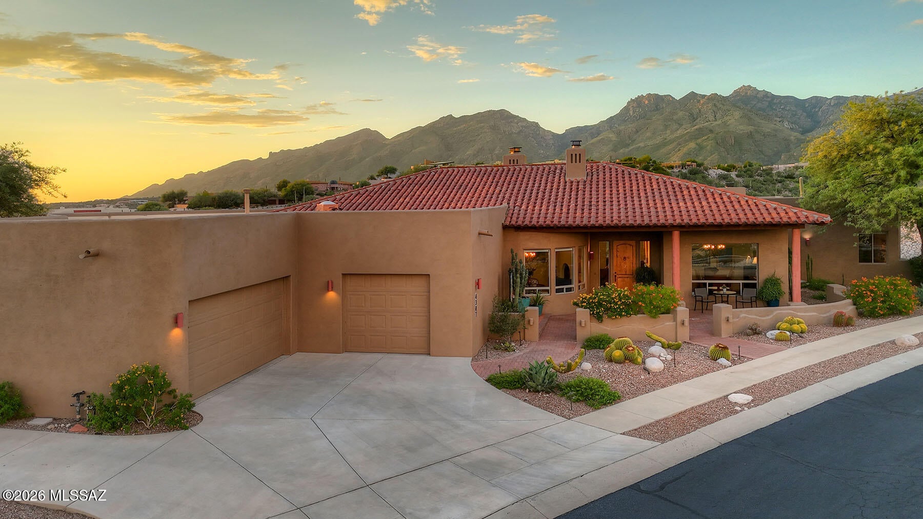 Sabino Mountain (1-290) - Residential