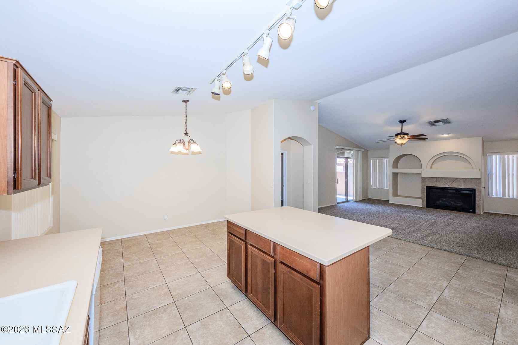Rancho Del Lago (1-100) - Residential