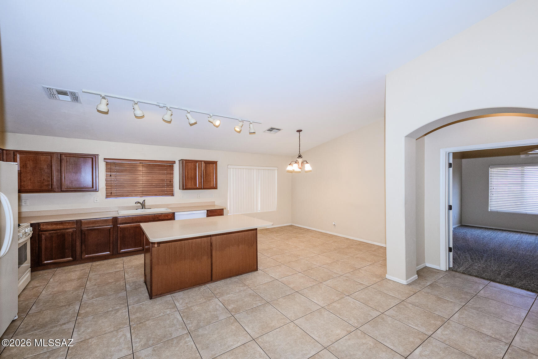 Rancho Del Lago (1-100) - Residential