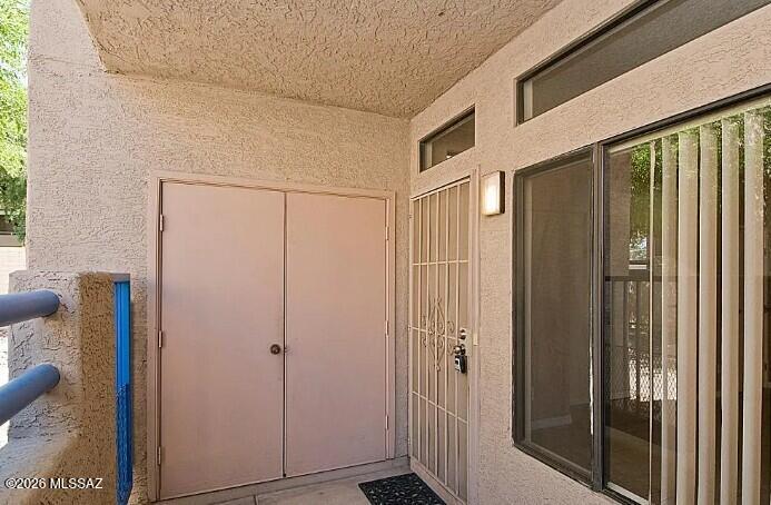 Summertree Condominiums (1-224) - Residential Lease