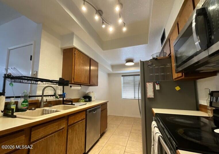 Summertree Condominiums (1-224) - Residential Lease