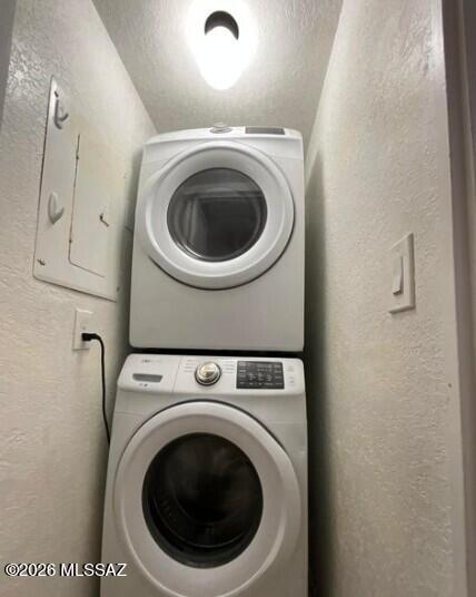 Summertree Condominiums (1-224) - Residential Lease