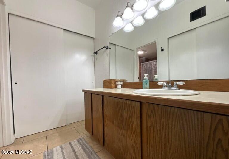 Summertree Condominiums (1-224) - Residential Lease