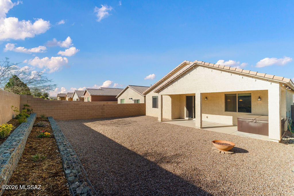 Bella Tierra - Residential