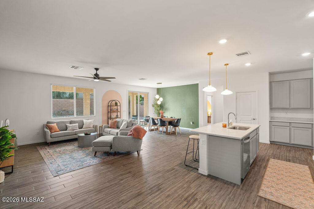 Bella Tierra - Residential