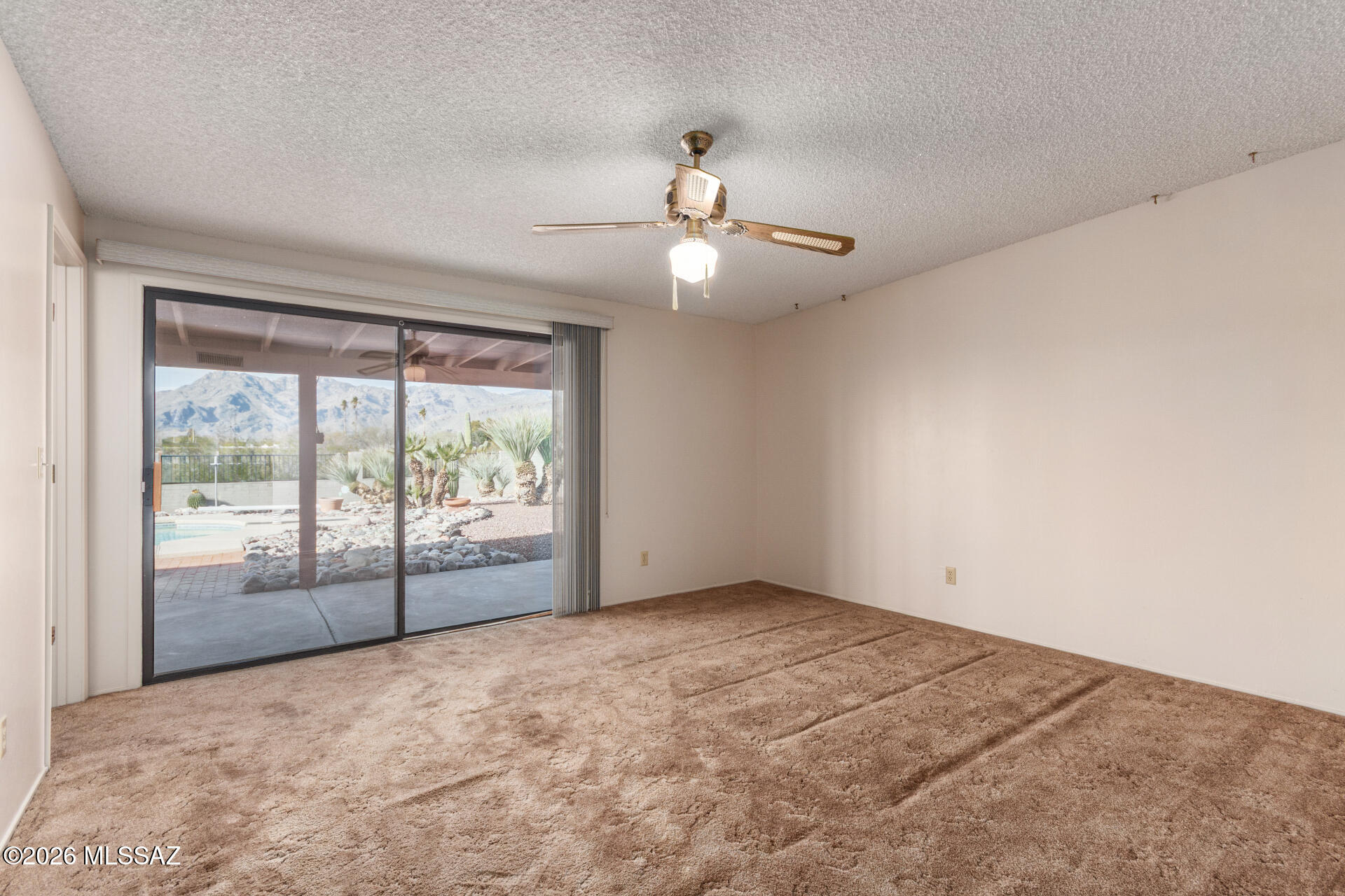 Tres Lomas East  (1-71) - Residential