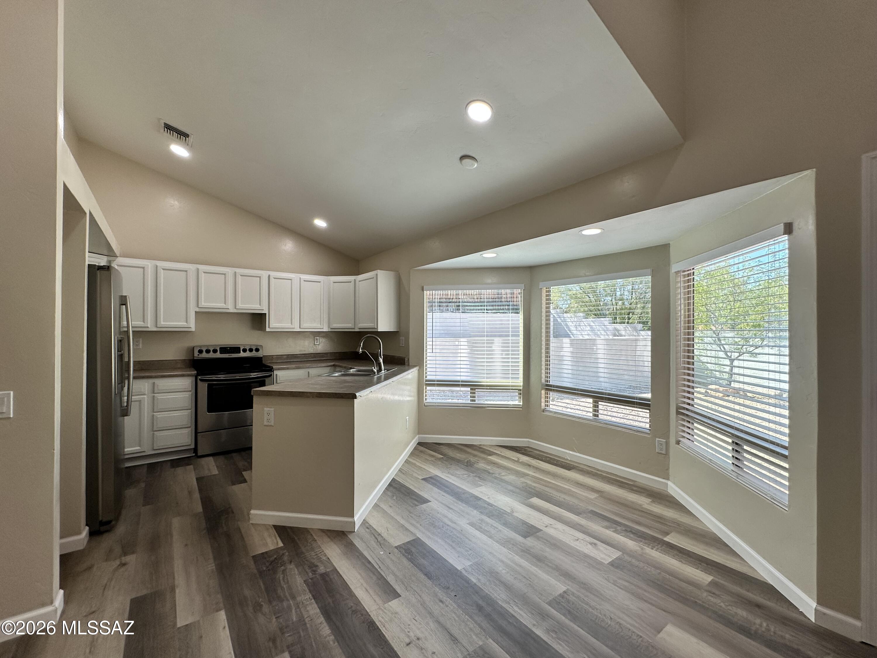 Saddlewood Ranch (1-285) - Residential Lease