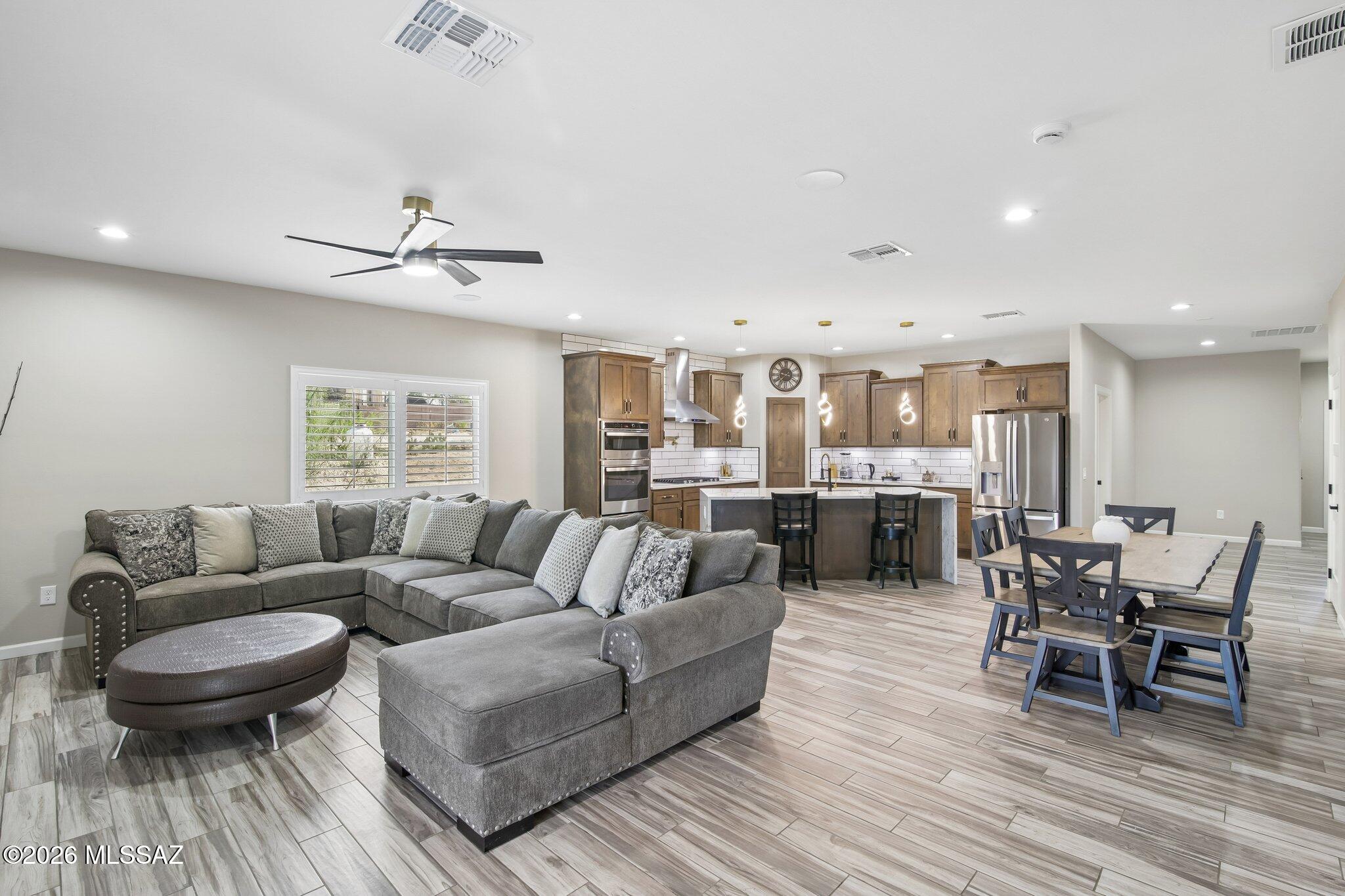 New Tucson Unit NO. 27 - Residential