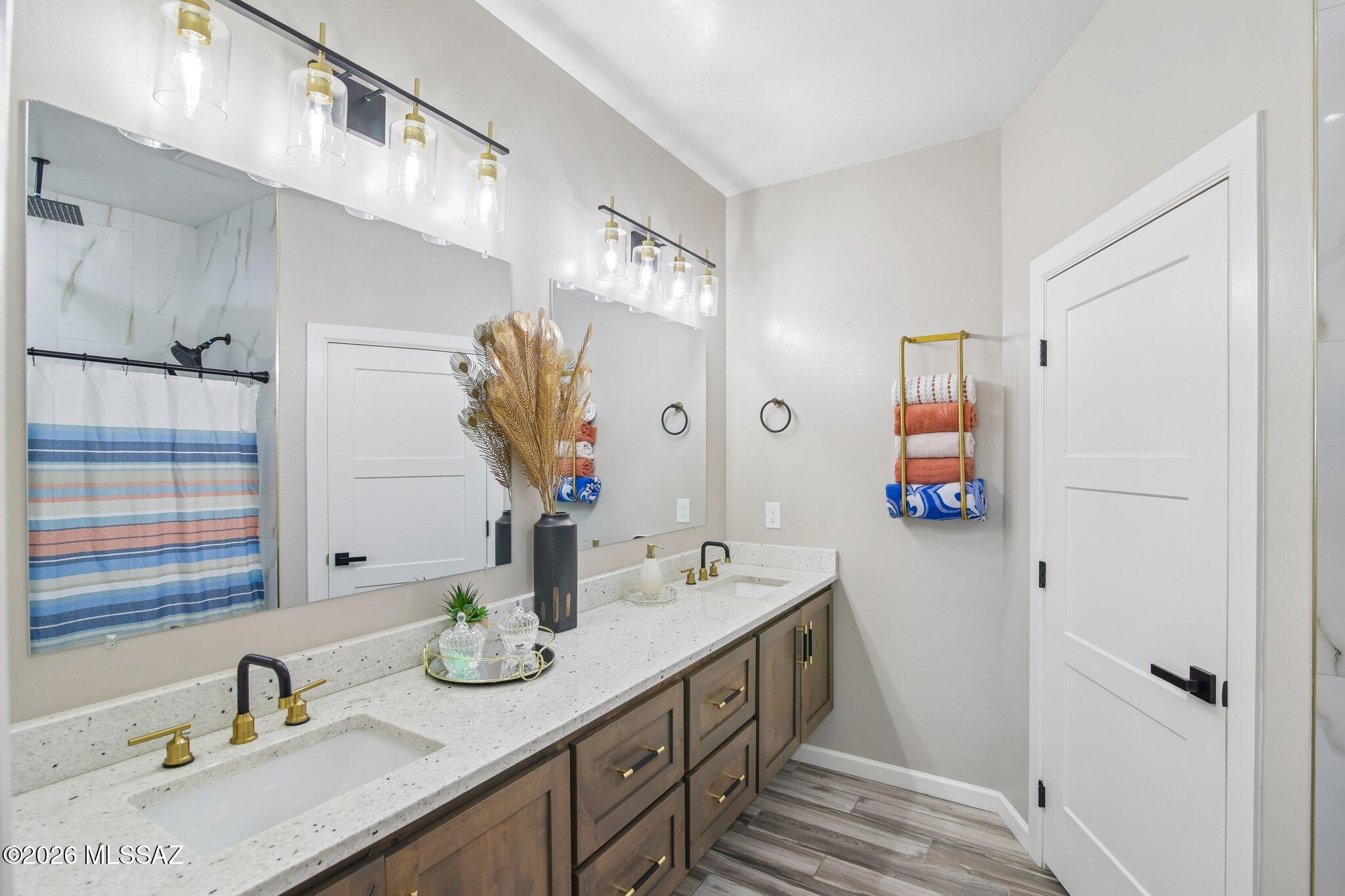 New Tucson Unit NO. 27 - Residential
