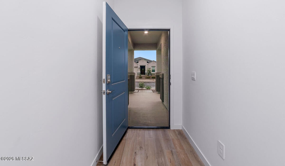 Entranda Del Toro - Residential