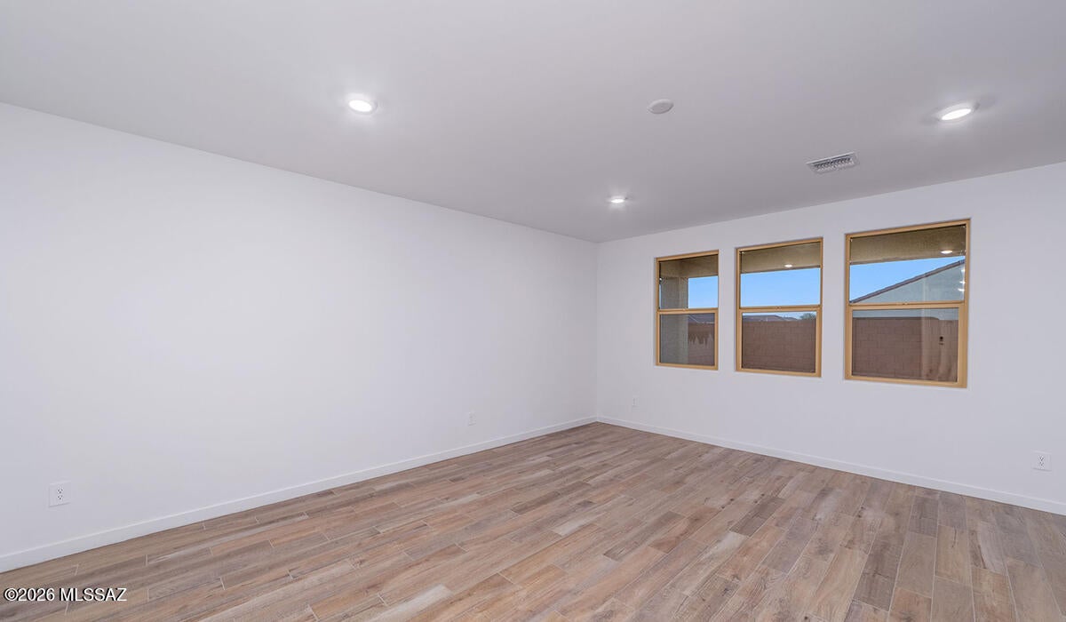 Entranda Del Toro - Residential