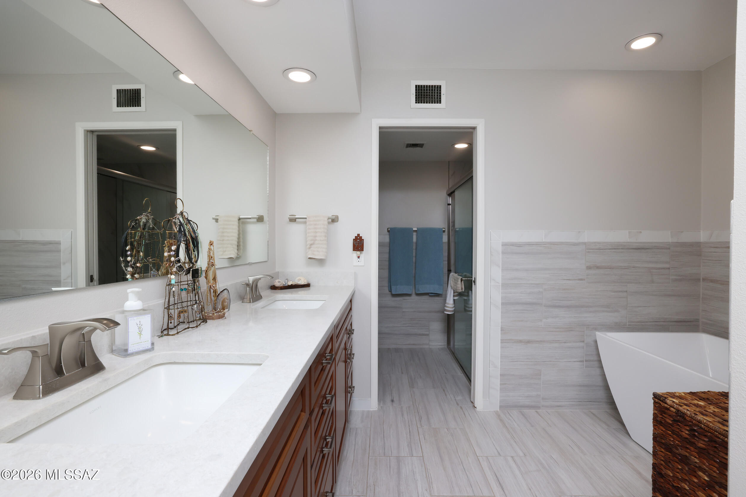Casas Del Oro Norte Blk 4 - Residential