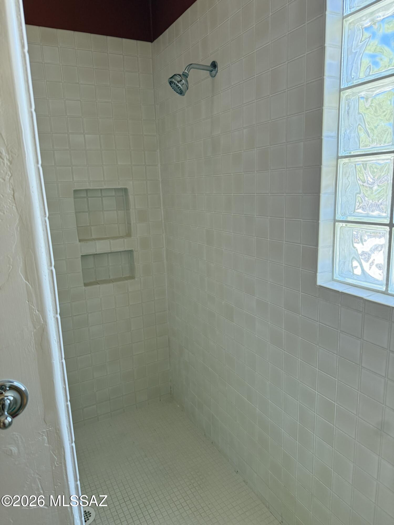 Alta Vista (99-145) - Residential Lease