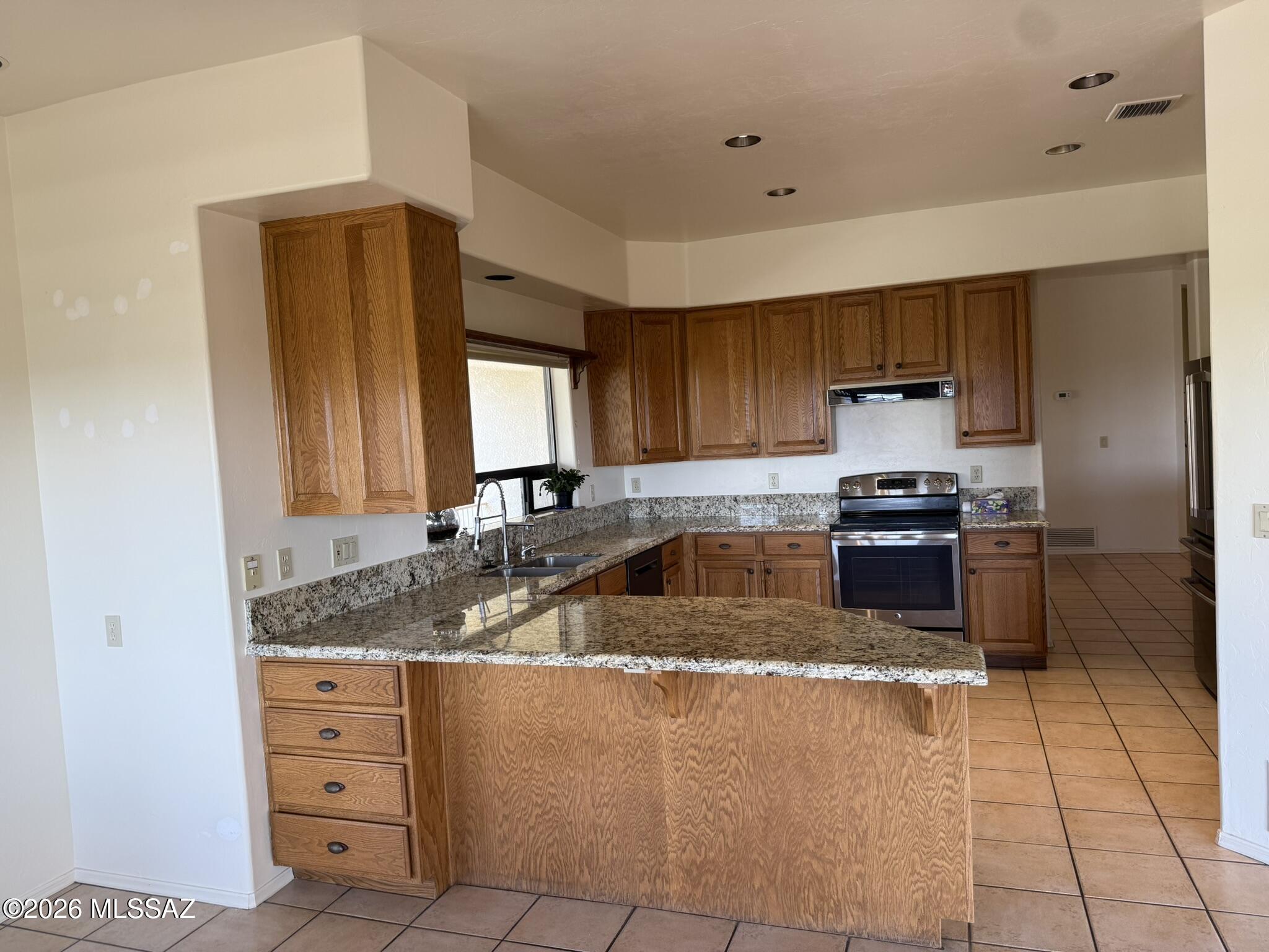 Alta Vista (99-145) - Residential Lease