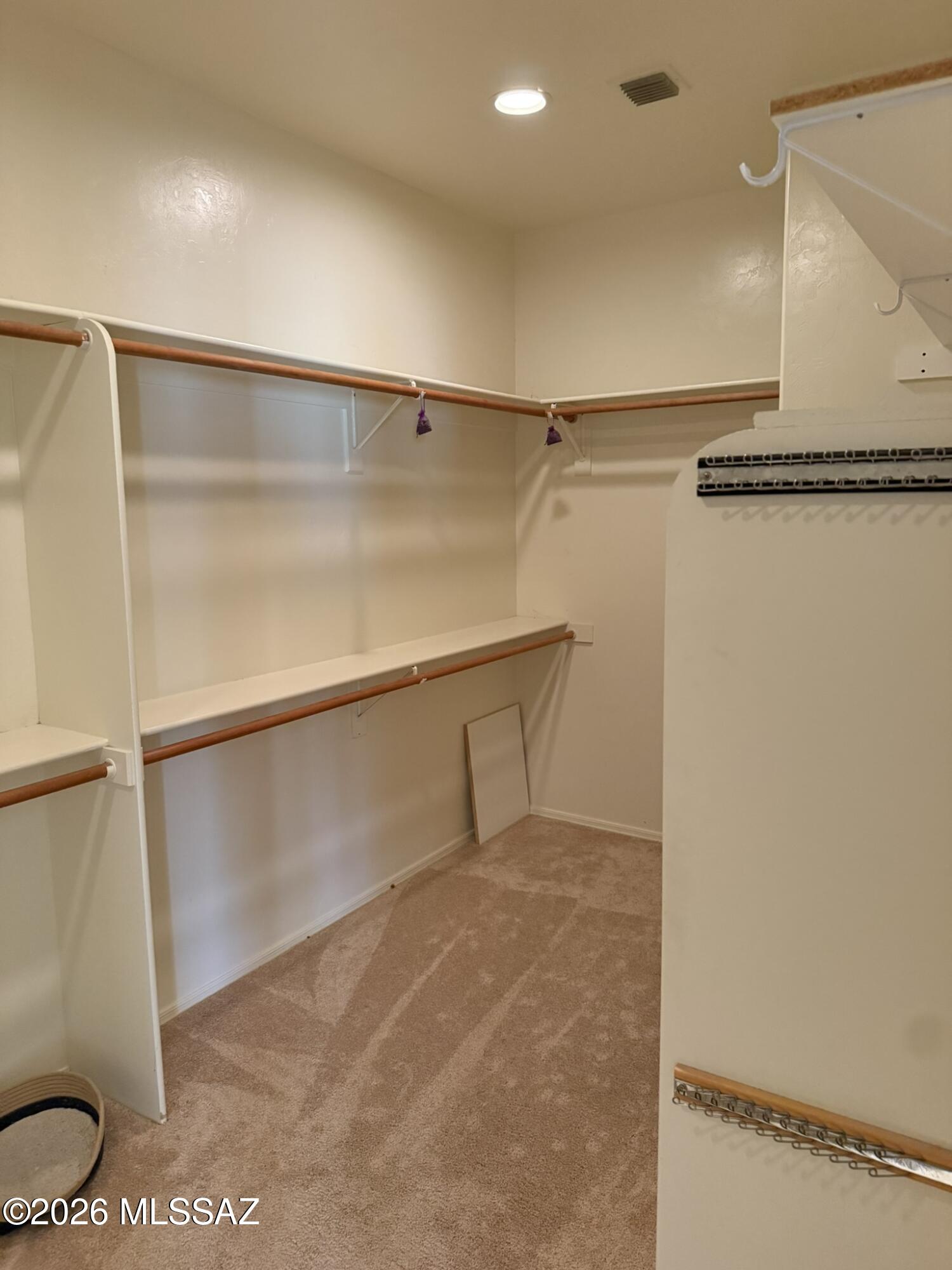Alta Vista (99-145) - Residential Lease