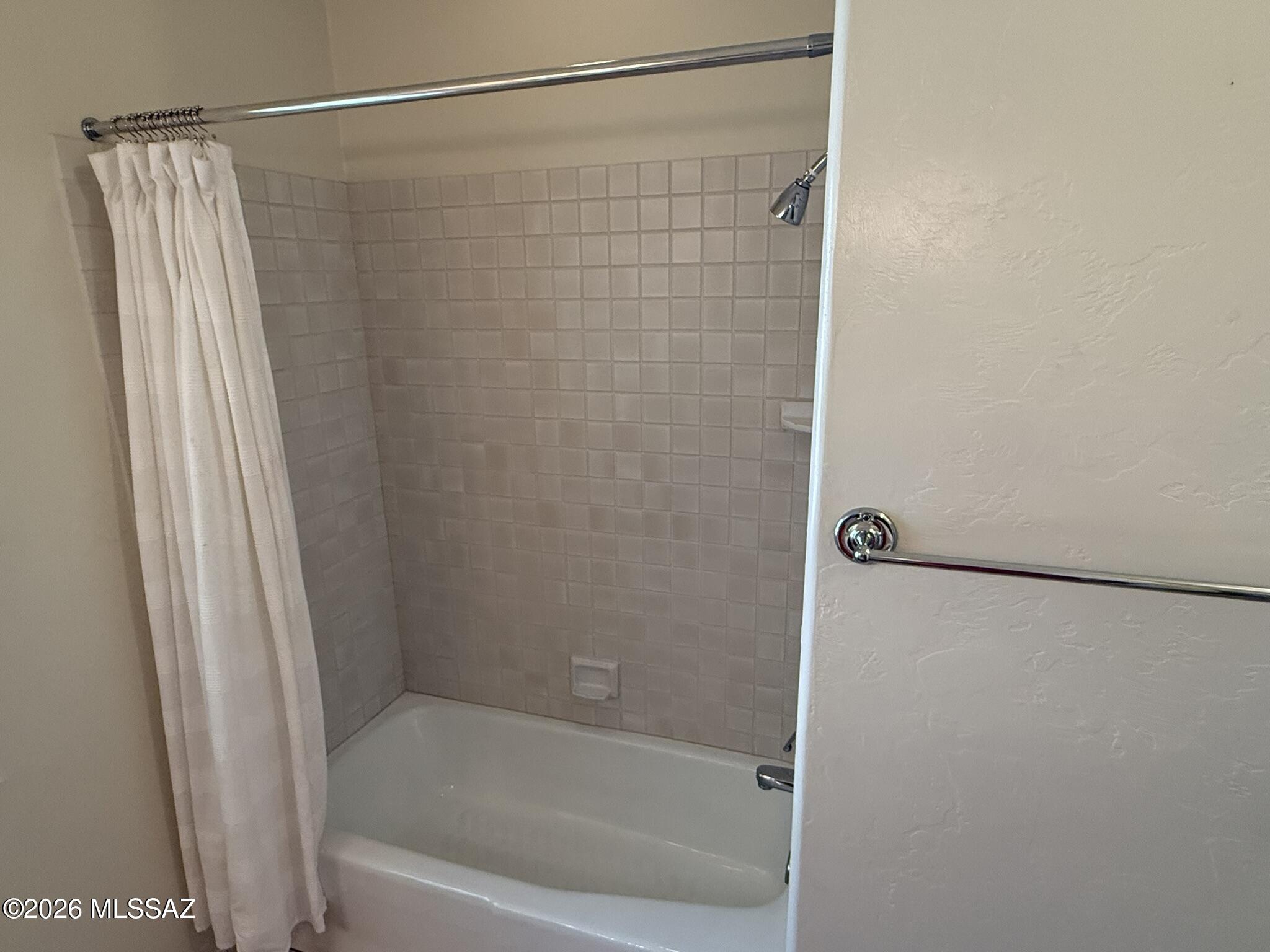 Alta Vista (99-145) - Residential Lease