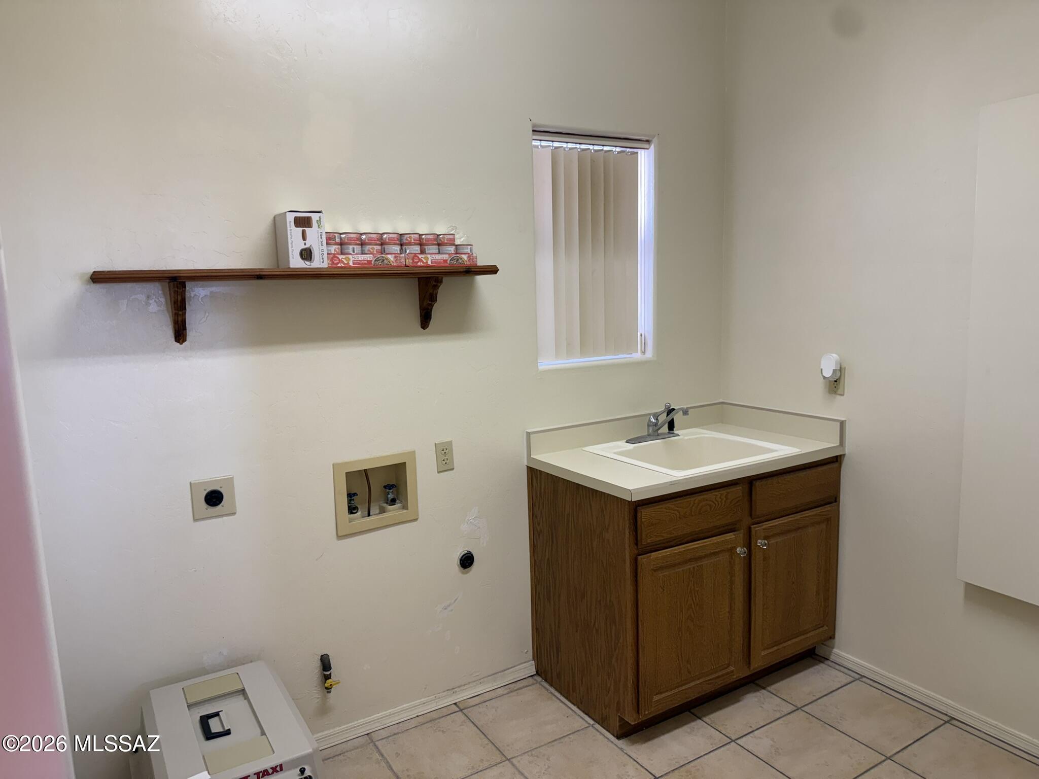 Alta Vista (99-145) - Residential Lease