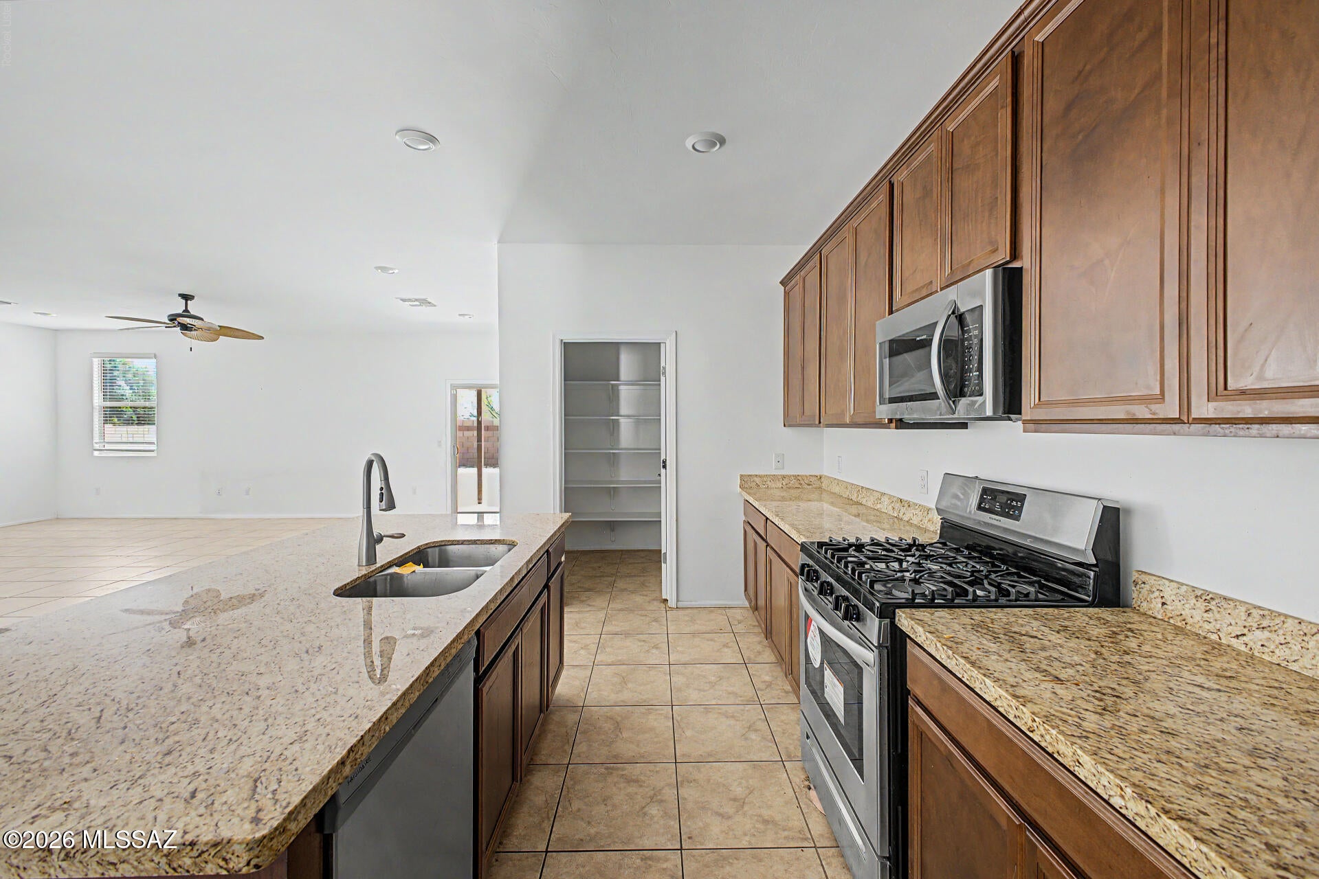 Valencia Crossing - Residential