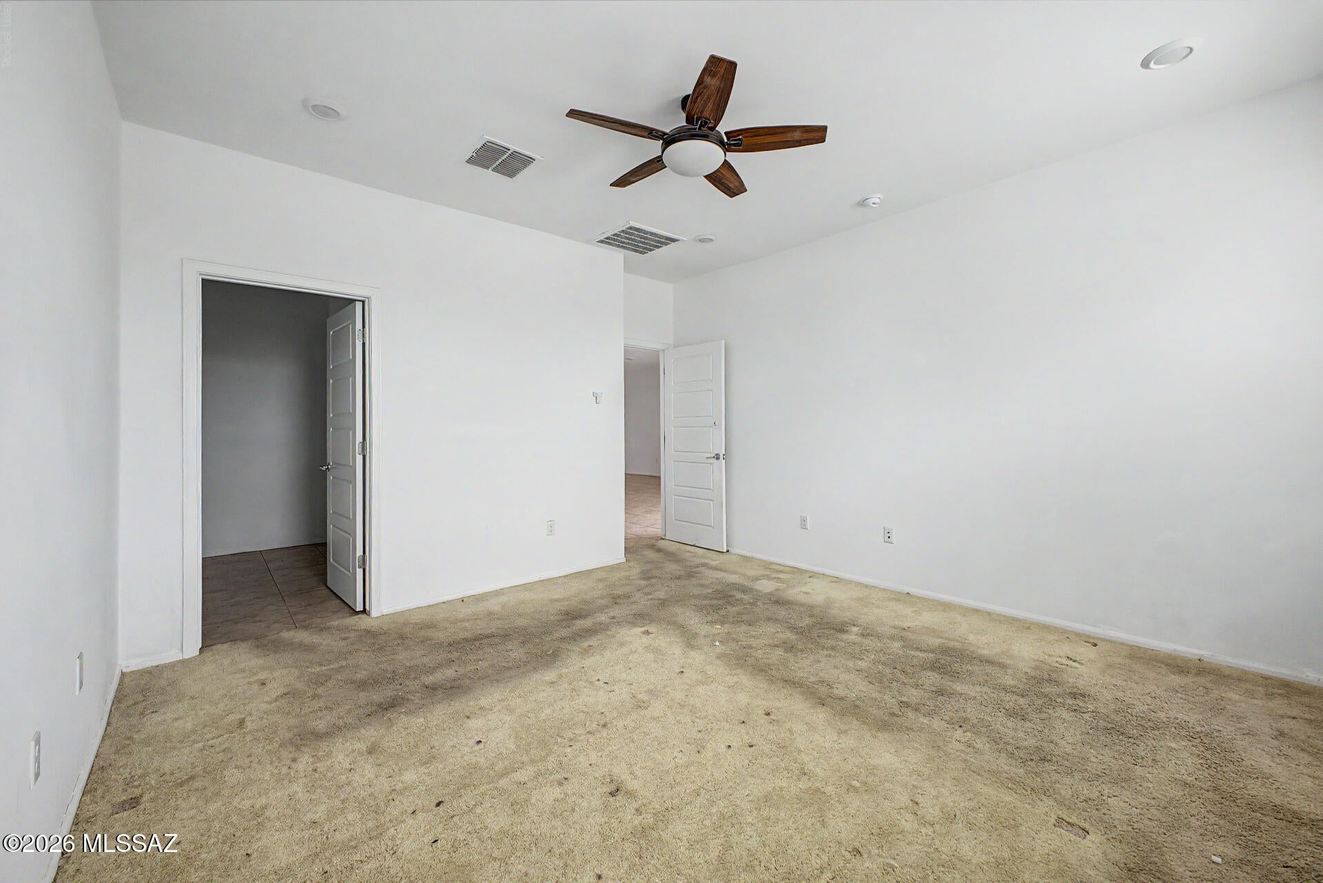 Valencia Crossing - Residential