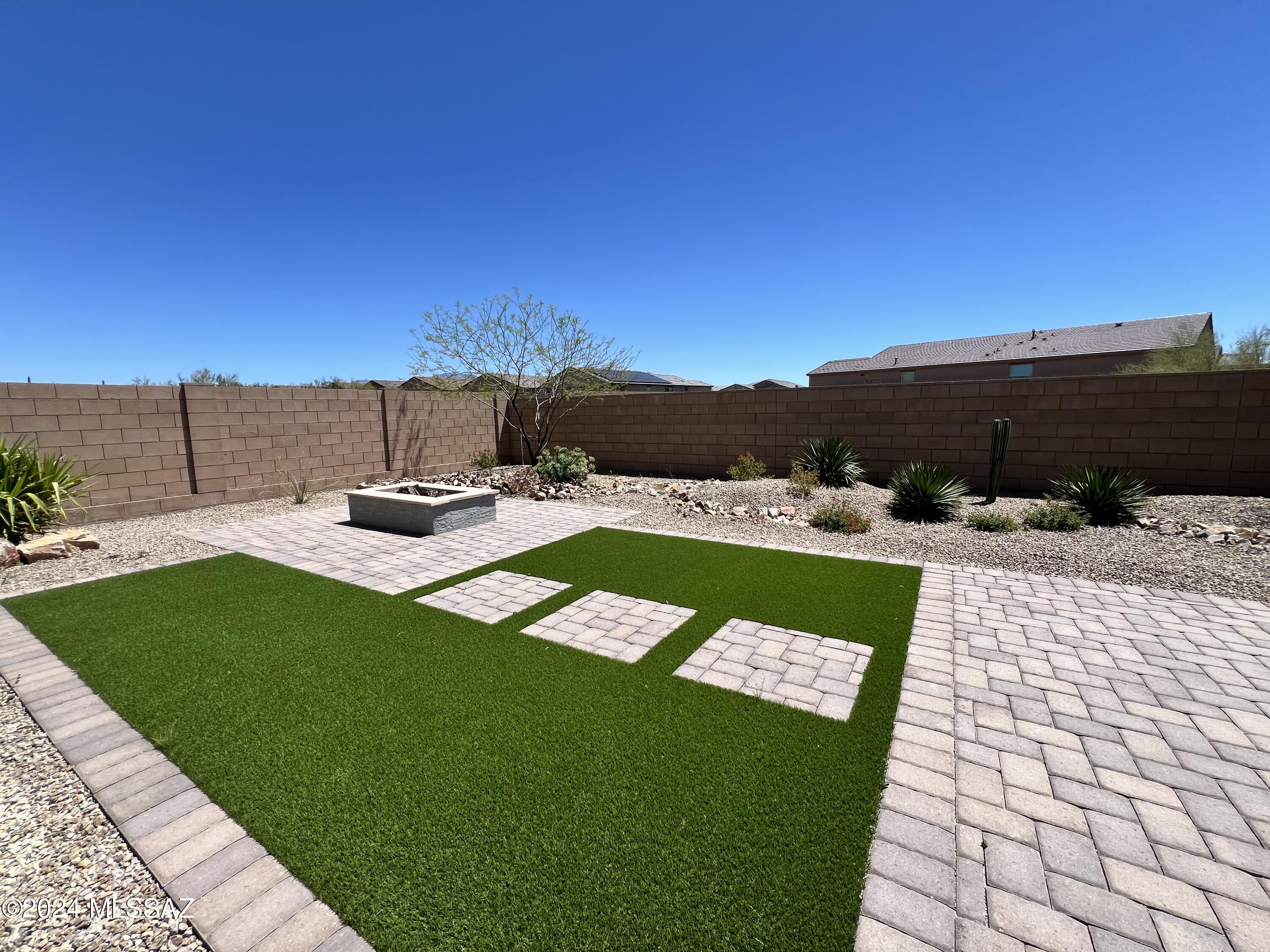 Twin Peaks and Lambert Lane - Residential Lease