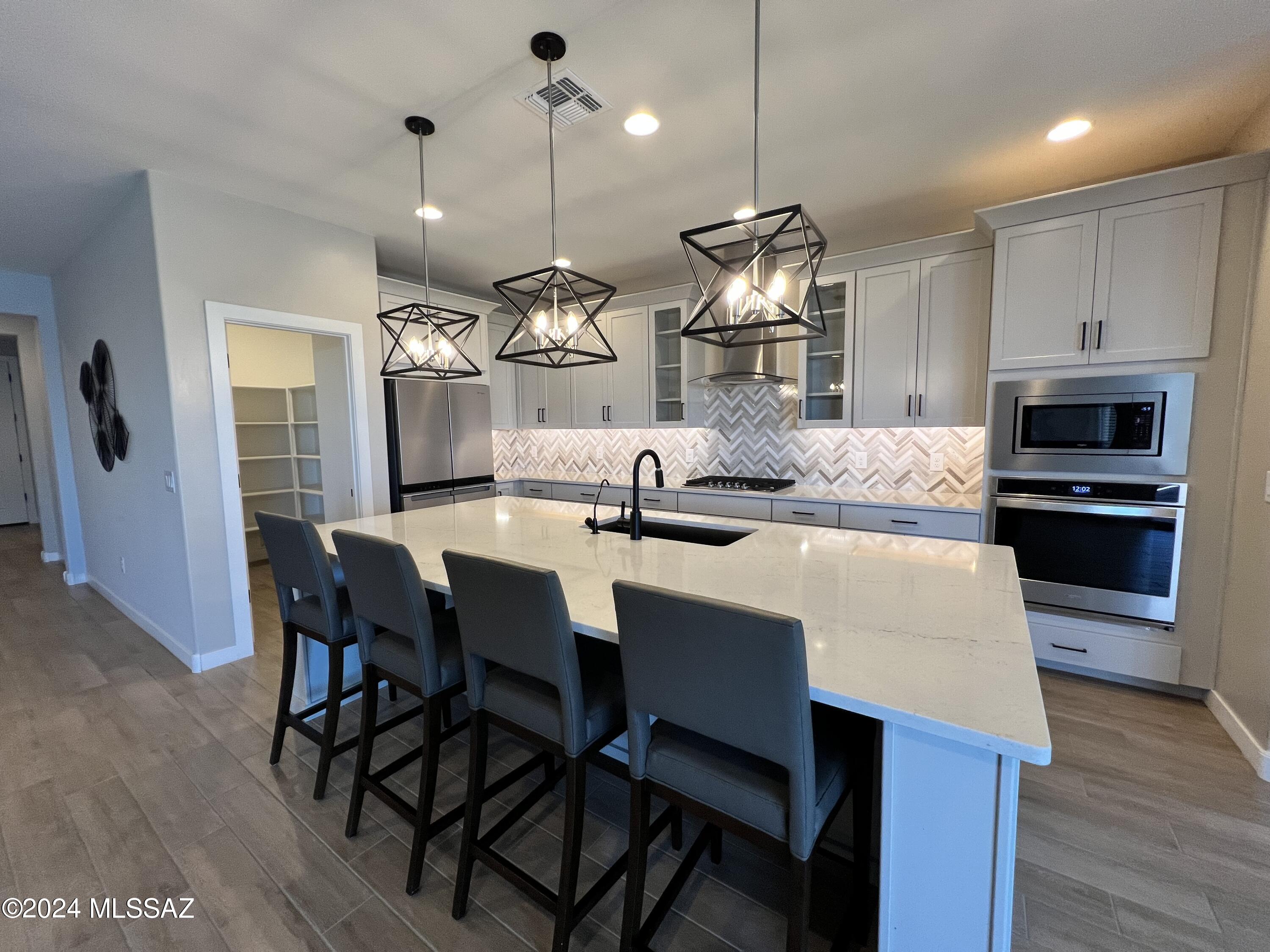 Twin Peaks and Lambert Lane - Residential Lease