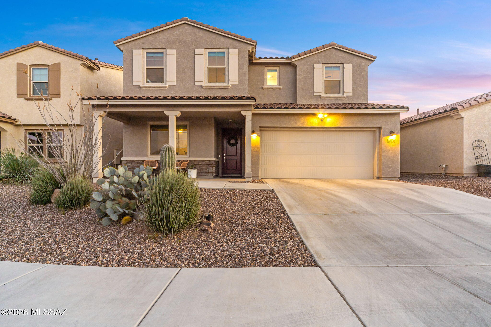 Spacious and beautifully designed, this 4bedroom home with a den, and dedicated flex room offers the perfect blend of comfort, functionality, and style. Located in a desired neighborhood, this home provides generous living space ideal for families, entertaining, or working from home.
The thoughtfully designed layout features bright, open living areas, well-sized bedrooms, and multiple flexible spaces. The den is perfect for a home office/study or can be converted to 5th bed, while the loft provides an additional living or entertainment area. A dedicated flex room adds even more versatility, easily serving as a home gym, hobby room, or creative space. Step outside to a fully finished backyard, perfect for relaxing evenings, outdoor dining and hosting. Close to shopping, dining and more!