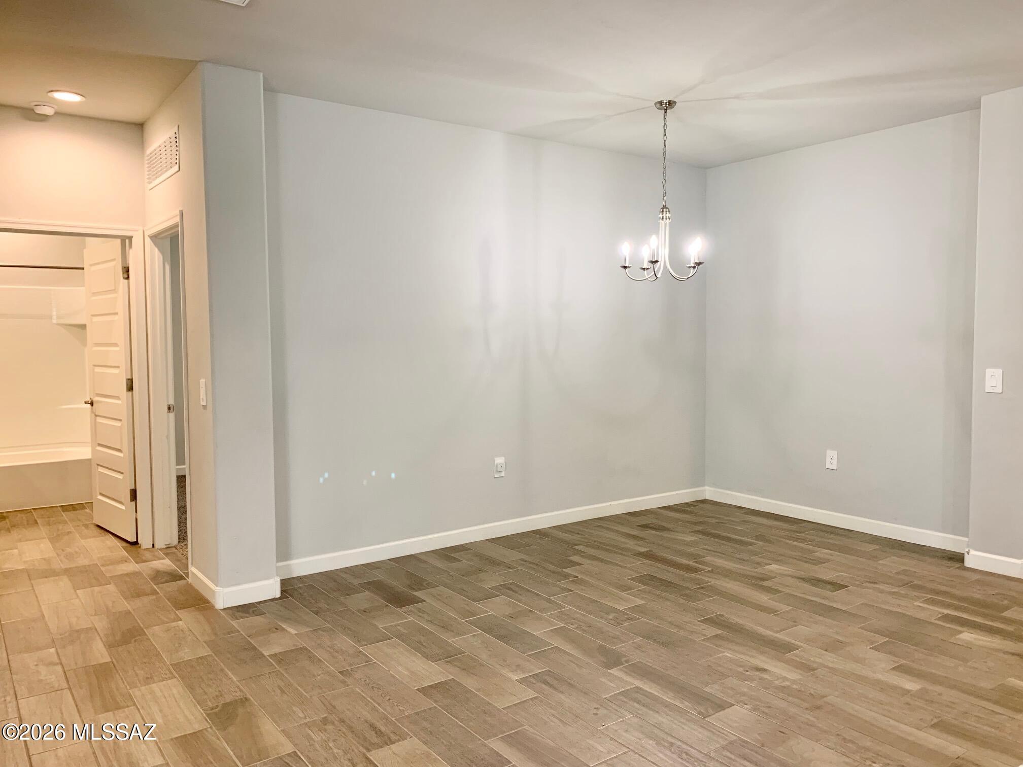 Saguaro Bloom 7B - Residential