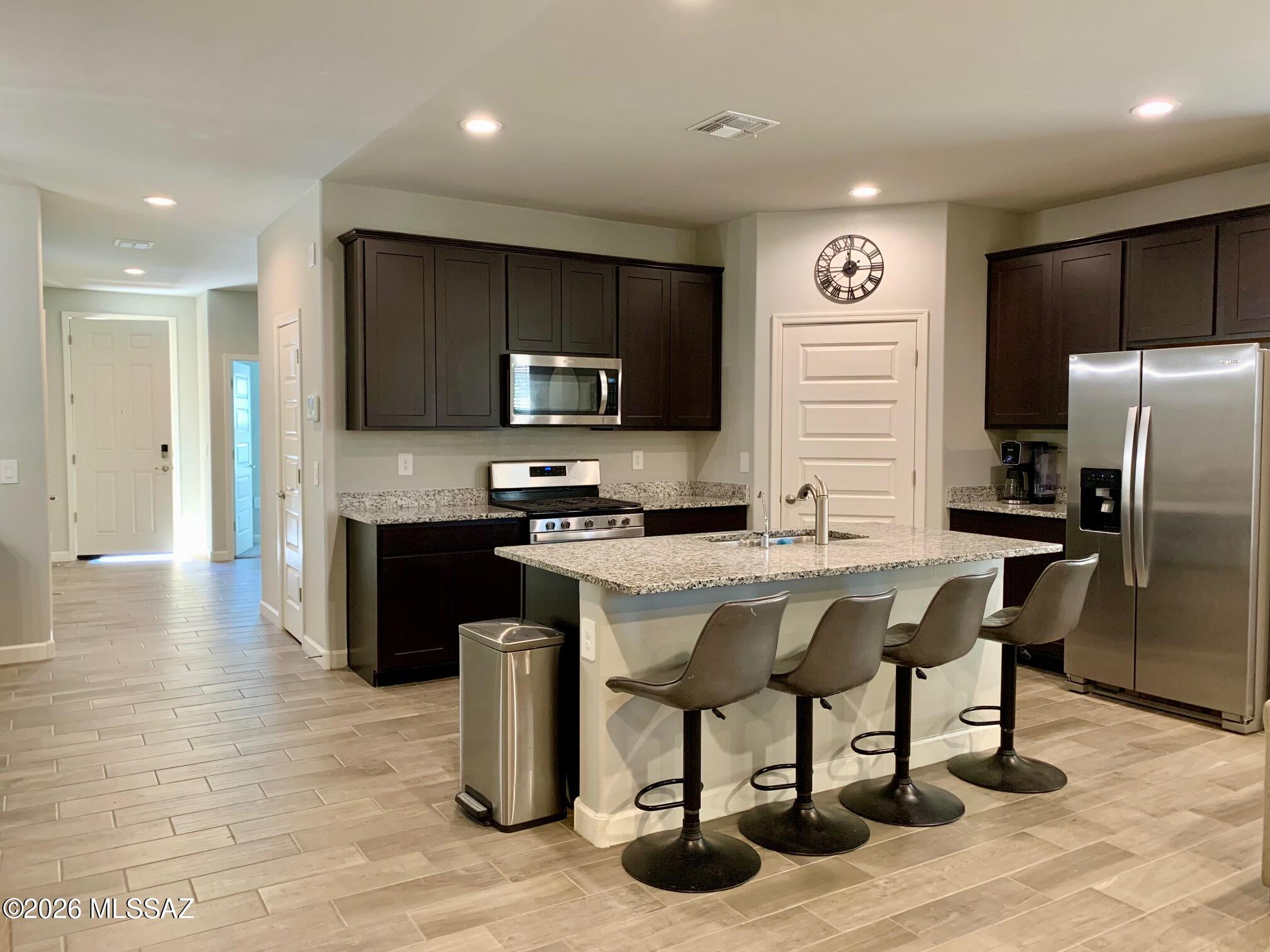 Saguaro Bloom 7B - Residential