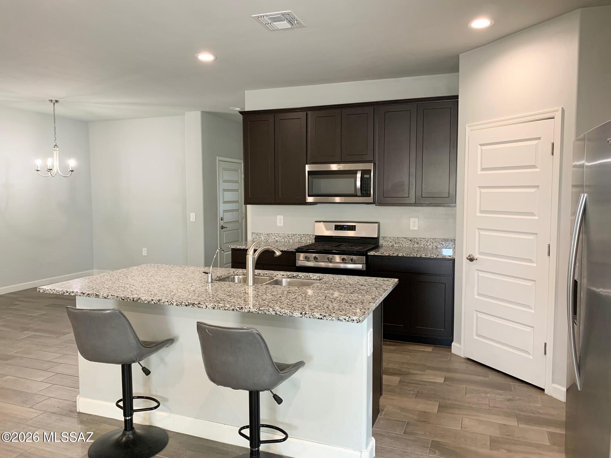 Saguaro Bloom 7B - Residential