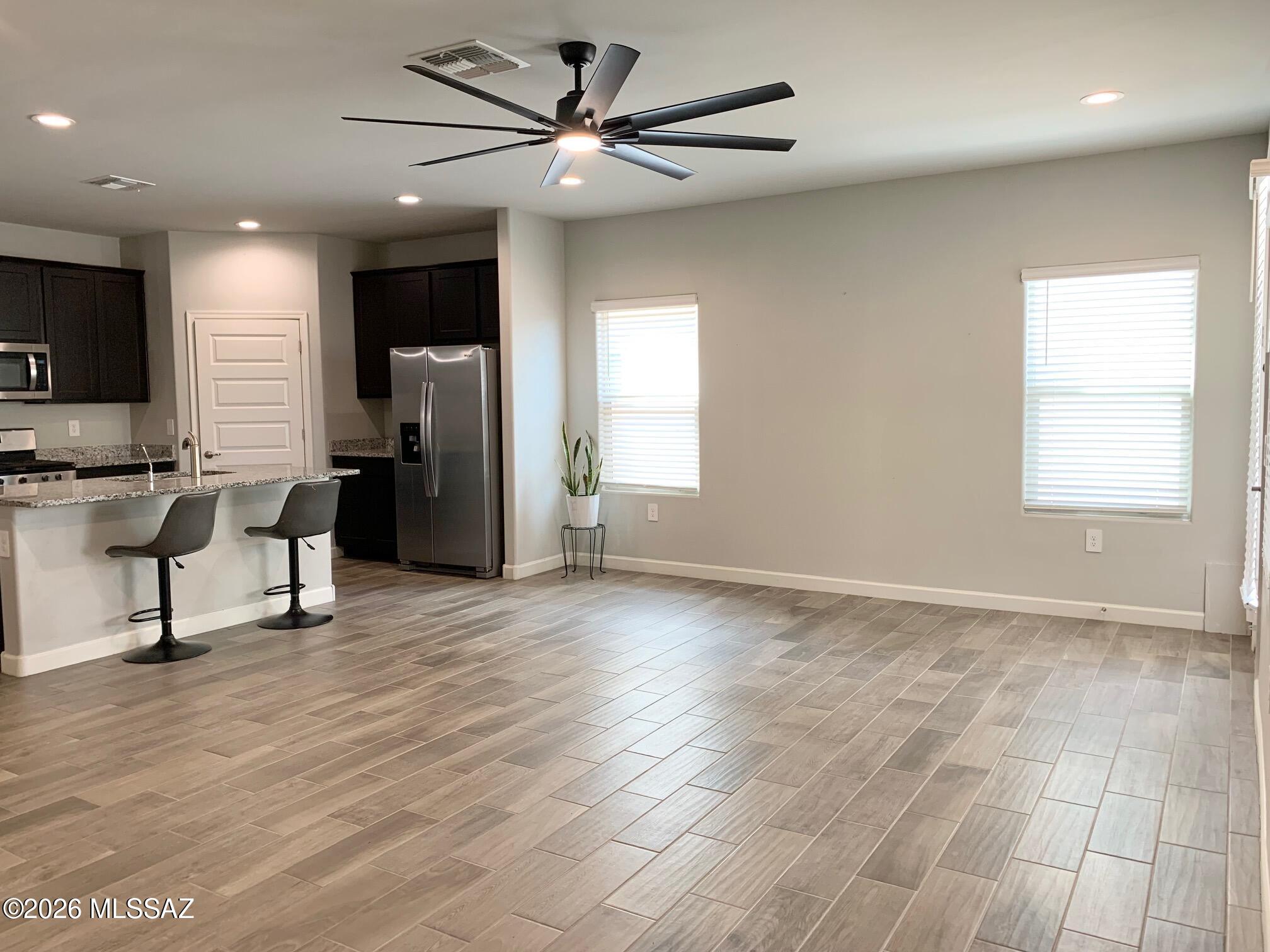 Saguaro Bloom 7B - Residential
