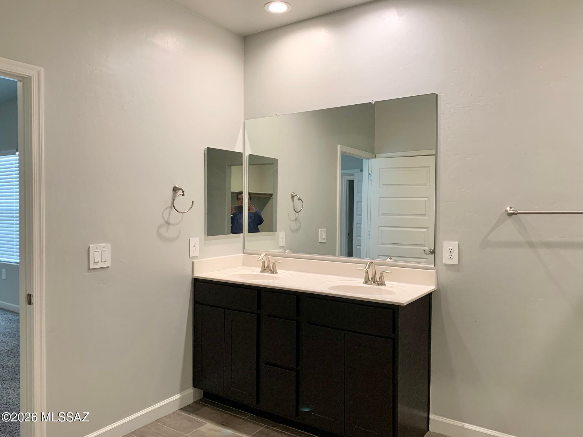 Saguaro Bloom 7B - Residential