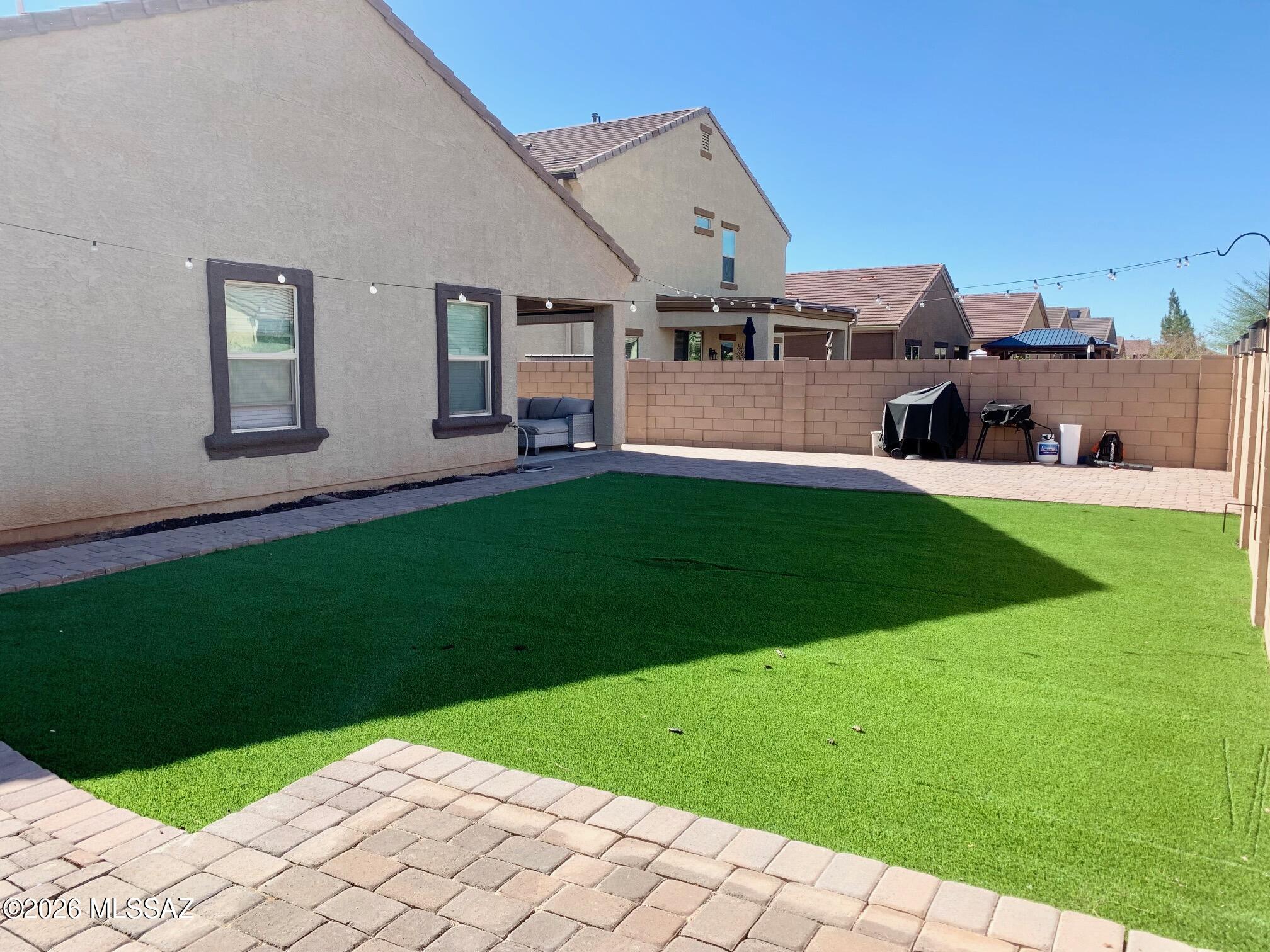 Saguaro Bloom 7B - Residential