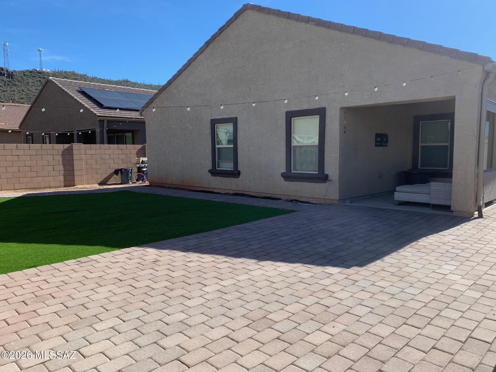 Saguaro Bloom 7B - Residential