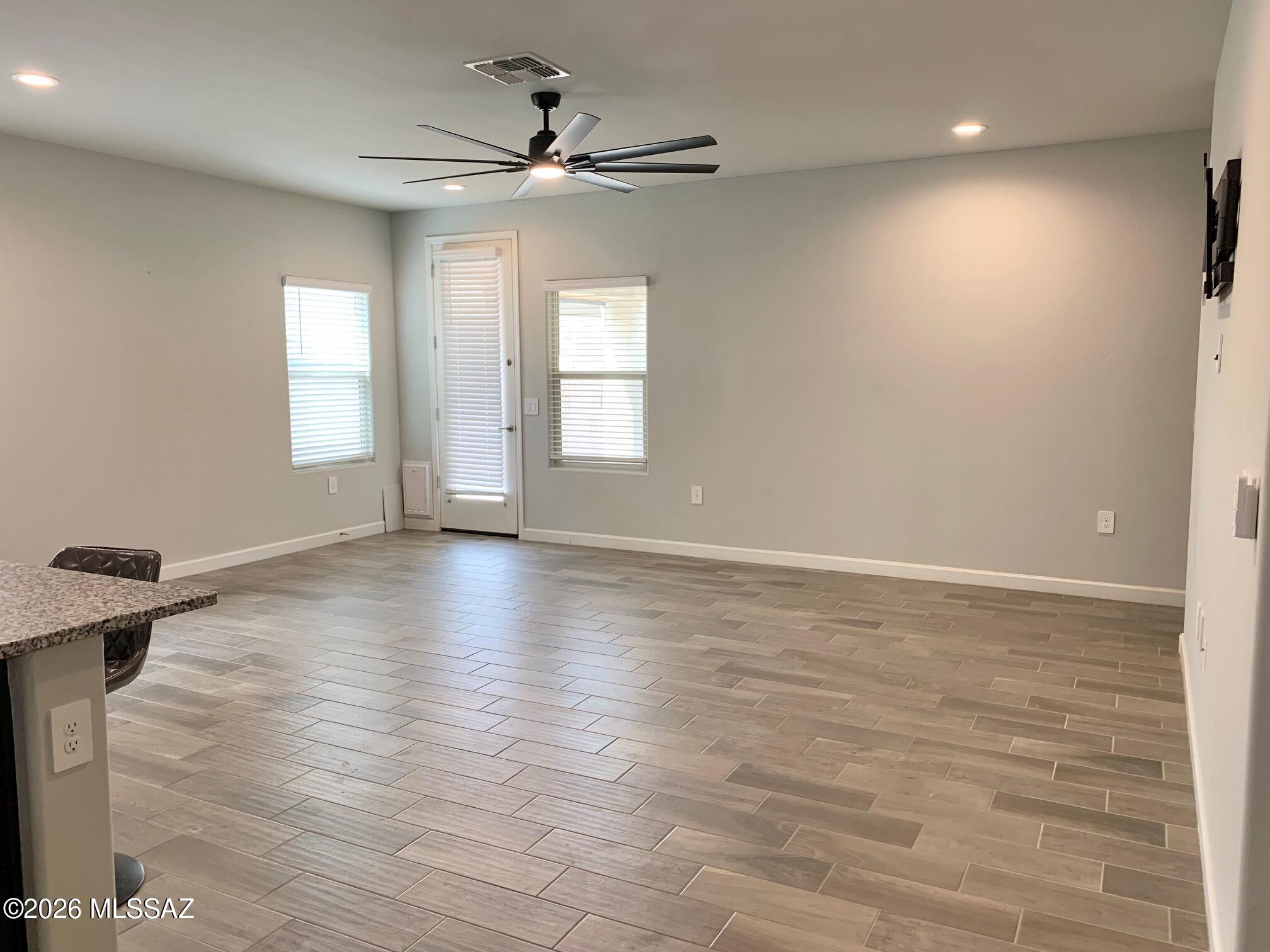 Saguaro Bloom 7B - Residential