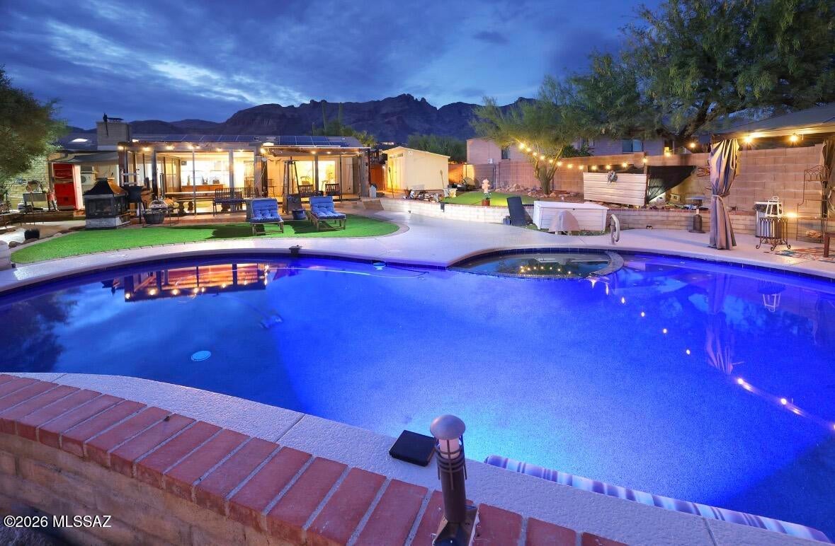 The Foothills Clusters (373-569) - Residential